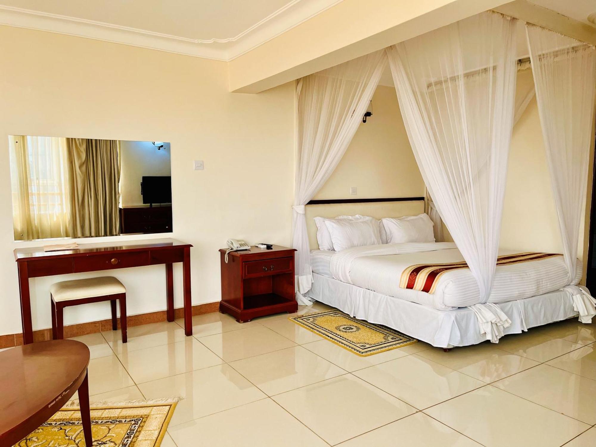 Bomah Hotel Limited Гулу Экстерьер фото