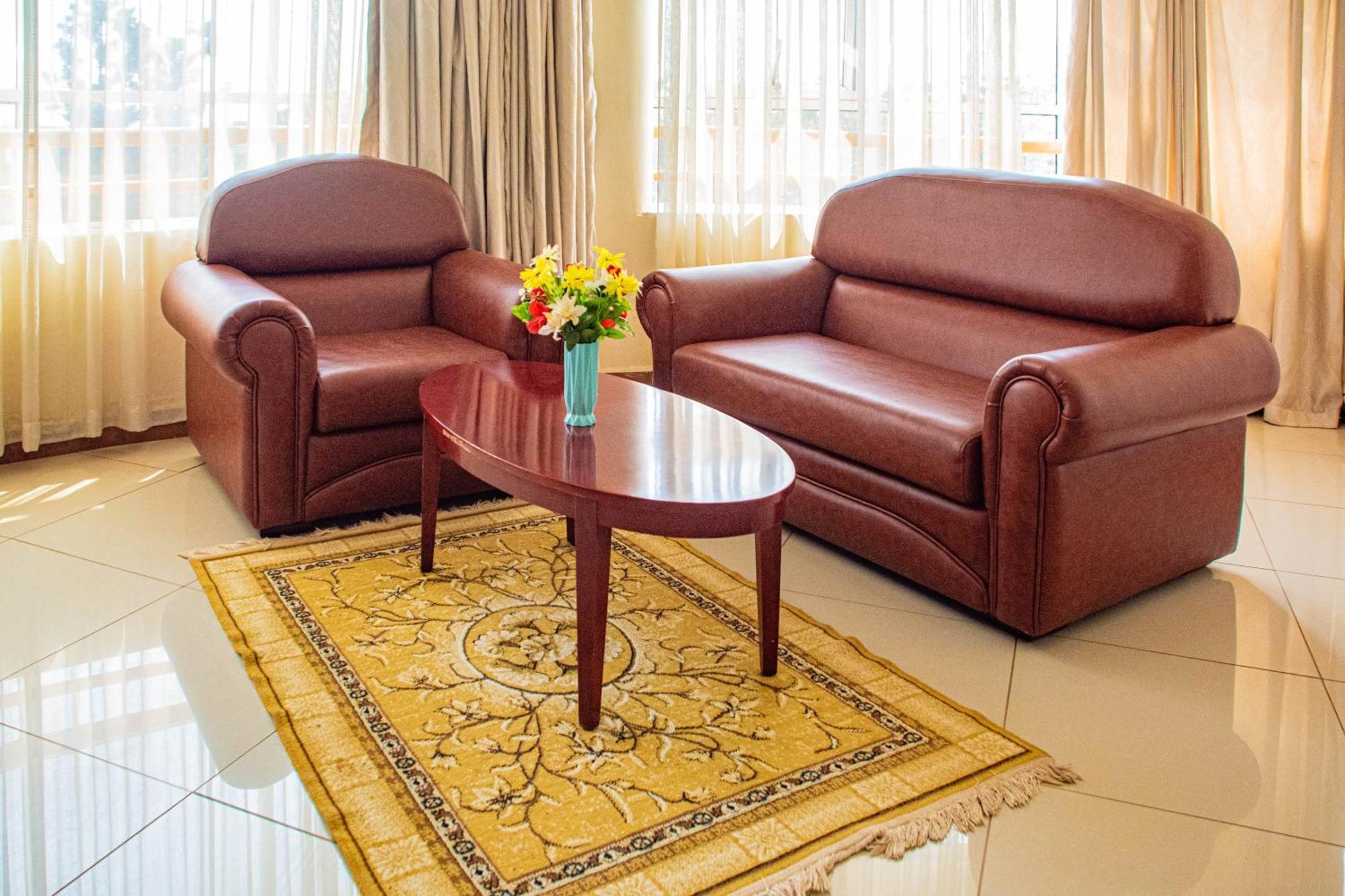 Bomah Hotel Limited Гулу Экстерьер фото